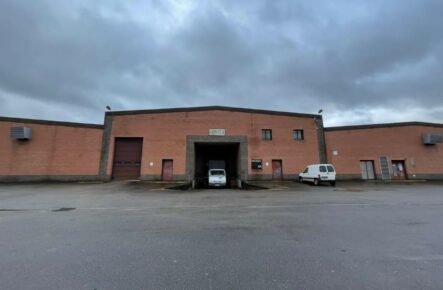Entrepot 4300 m² Nordausques